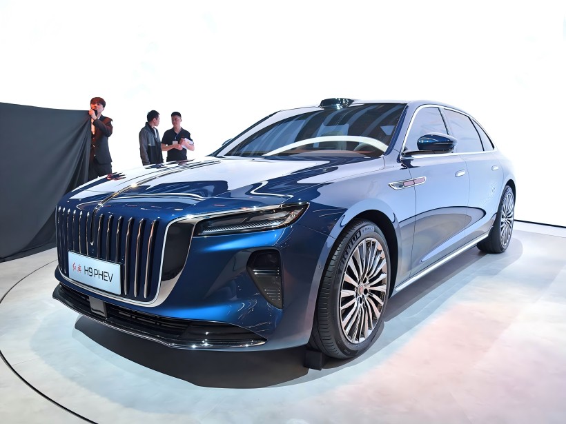 سيتم إطلاق Hongqi H9 PHEV ، مدعوم من سدادة 2.0T - في مجموعة نقل الحركة الهجينة ومزودة بتعليق نشط ، في النصف الثاني من عام 2025.